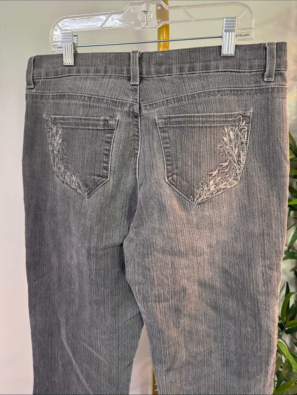 Gloria Vanderbilt Washed Gray Straight-Leg Jeans with Embroidered Pockets